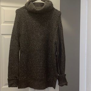 Super cozy over sized Vera wang sweater